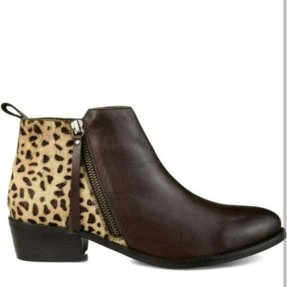 Journee Collection Shalece Ankle Boots Brown -11 - Picture 2 of 9